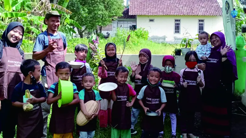 Momen keseharian Sayogya