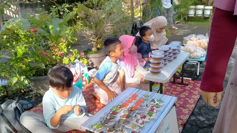 Momen keseharian Sayogya