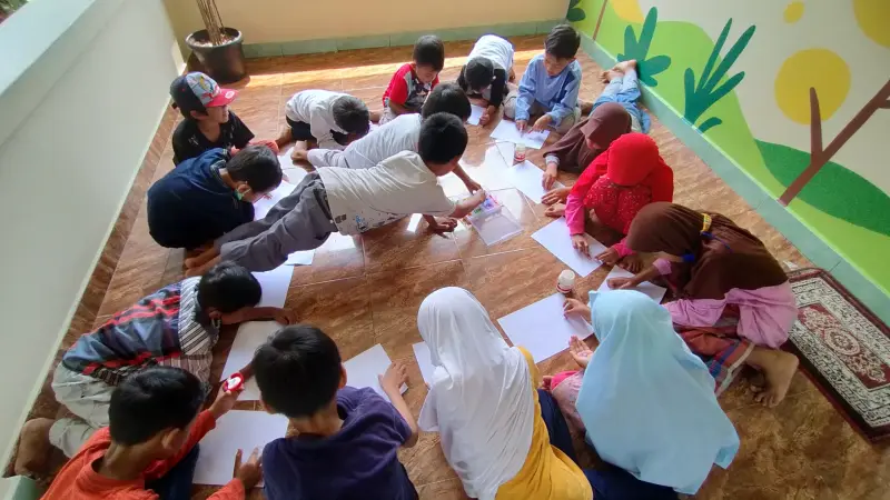Momen keseharian Sayogya