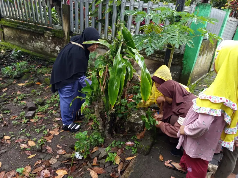 Momen keseharian Sayogya