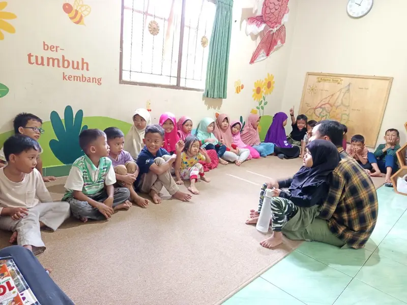 Momen keseharian Sayogya