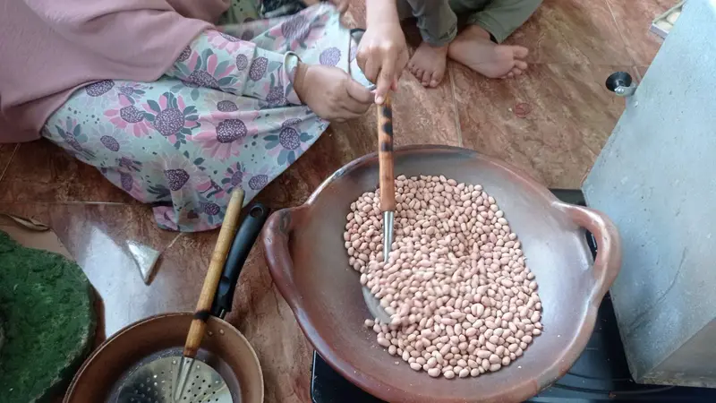 Momen keseharian Sayogya
