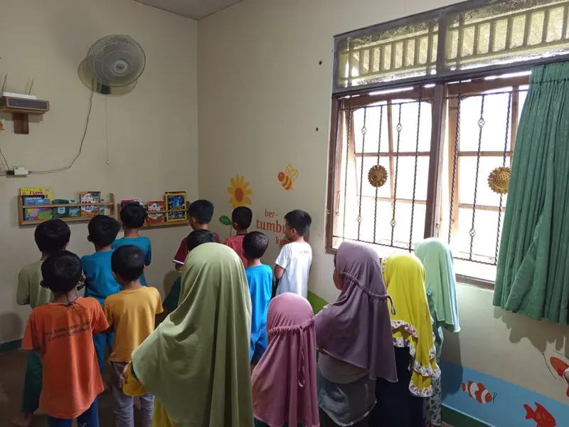 Momen keseharian Sayogya