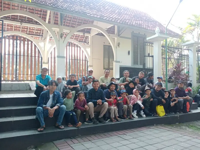 Momen keseharian Sayogya