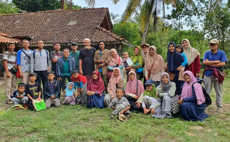 Ngenger — belajar di desa